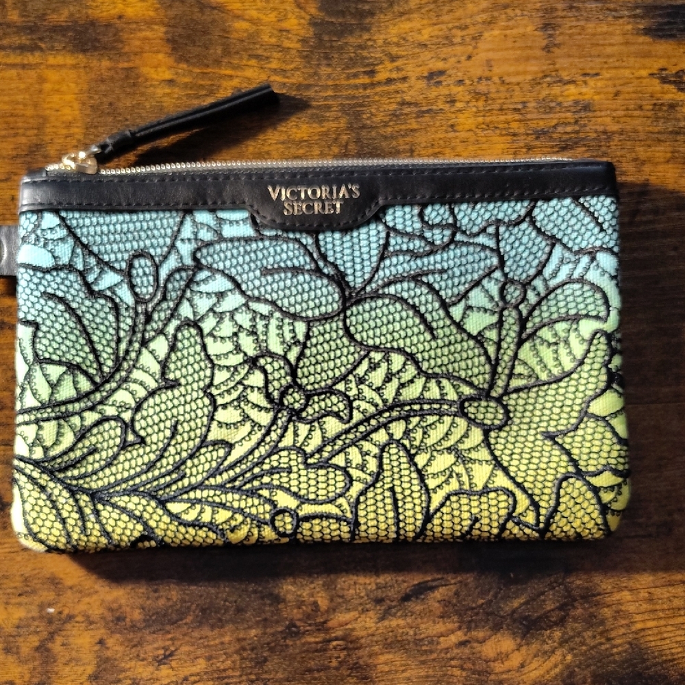 Victoria's Secret Black and Green Ombre Lace Embroidery Clutch